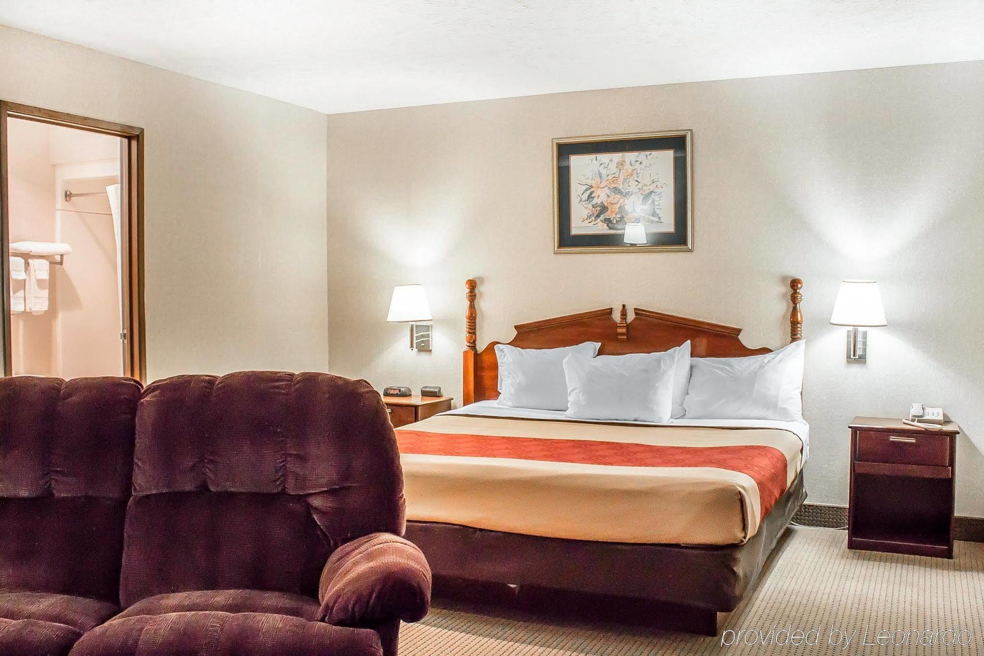 Econo Lodge Traverse City Extérieur photo